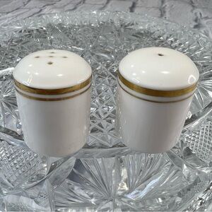 Salt and Pepper Shaker vintage England